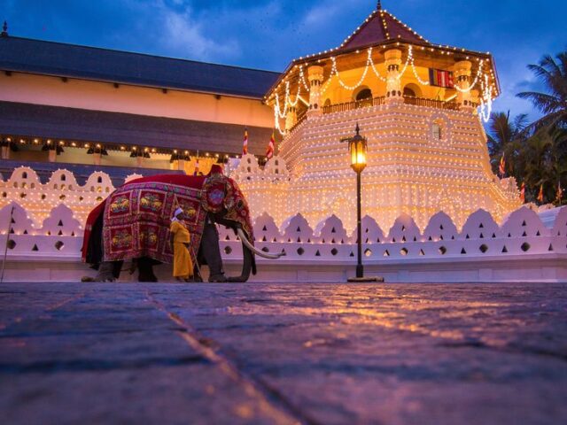 Sri Dalada Maligawa, Kandy
